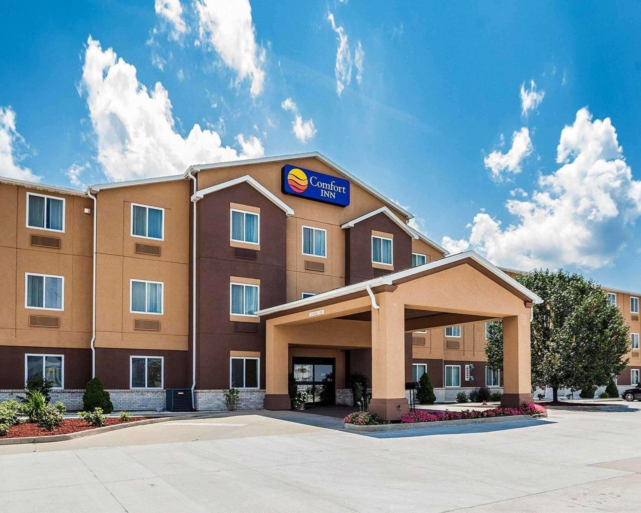 Comfort Inn & Suites Moberly Exterior photo